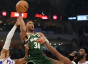 开云体育中国-雄鹿遭遇逆转，连胜终结未能保持不败战绩