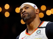 开云体育app-汉堡队长宣布退役，结束职业生涯