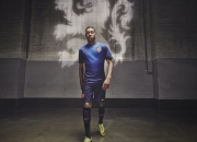 开云体育直播-哈登爆发难敌团队火力，国王连续得分压制火箭