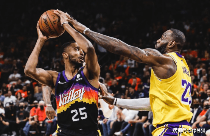 美国男篮翻盘凯尔特人B队，巴恩斯完成帽子戏法的简单介绍