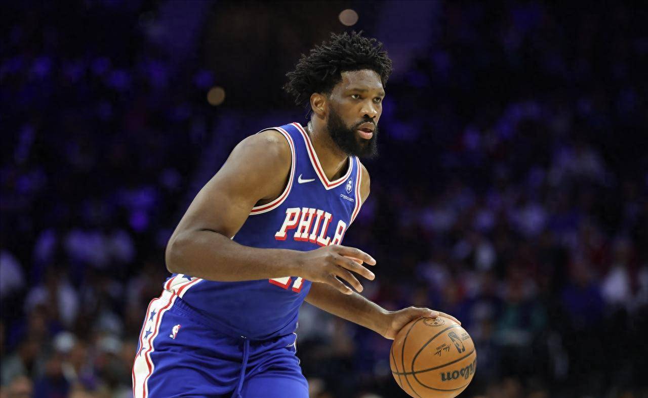 中国男篮碾压独行侠，恩比德制霸全场