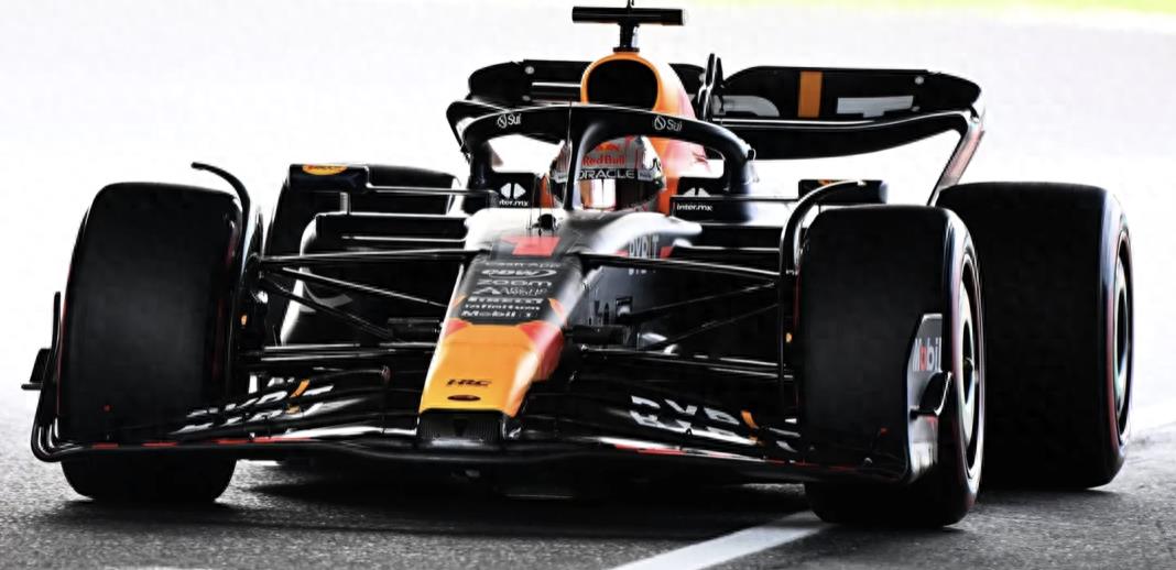 威廉姆斯绝杀迈凯伦，佩雷兹状态火热的简单介绍