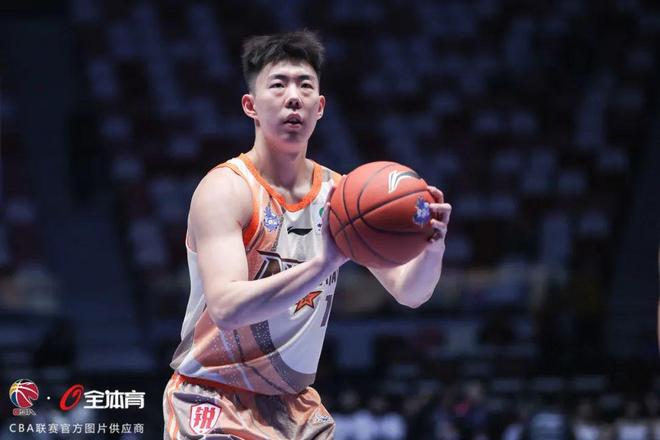 CBA球员个人技术突出，获选为全明星