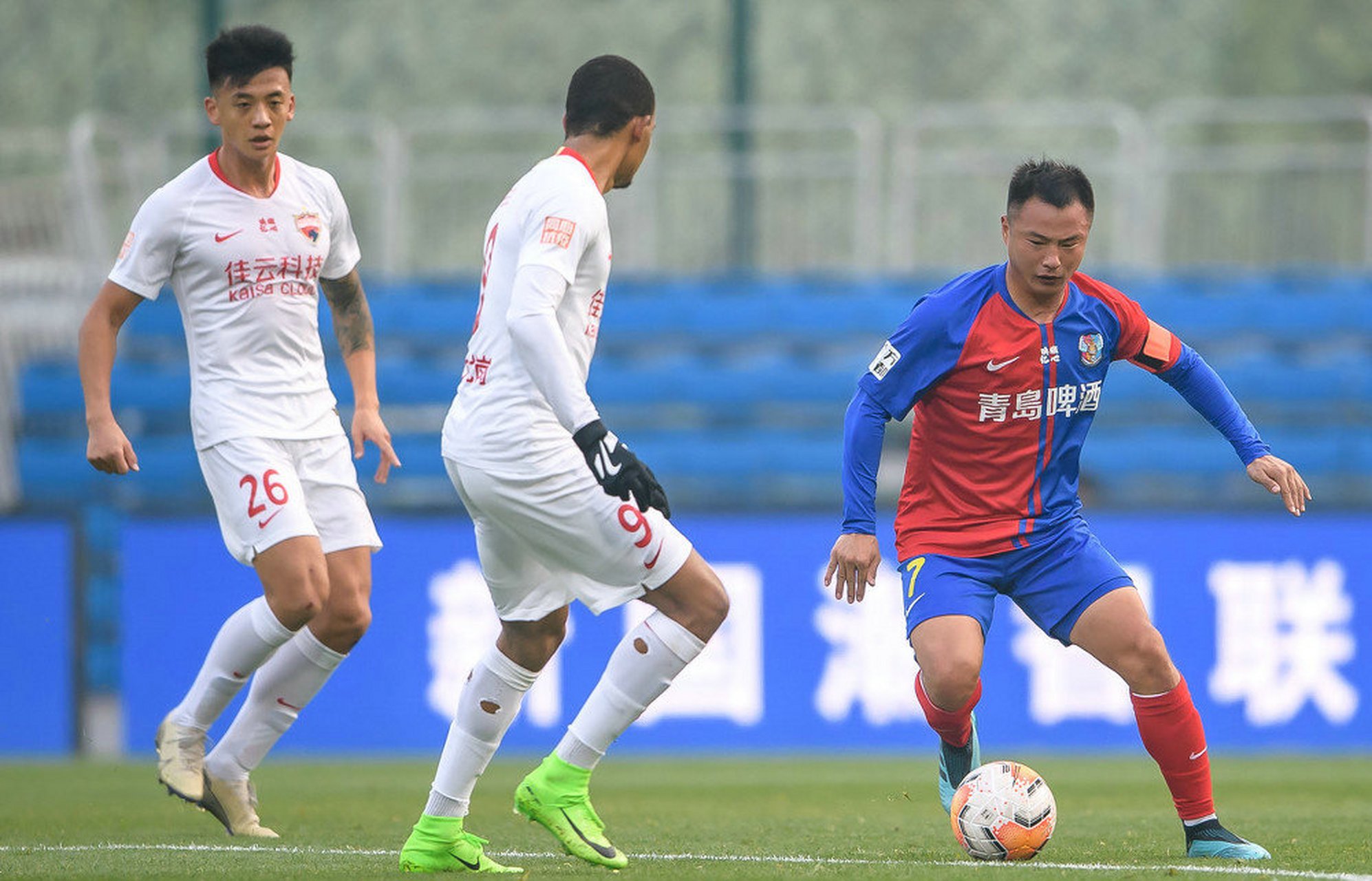 深圳佳兆业战平青岛黄海