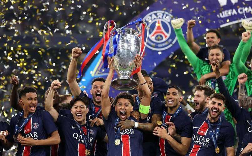 关于巴黎圣日耳曼梦幻组合迎战AC米兰的强力阵容的信息