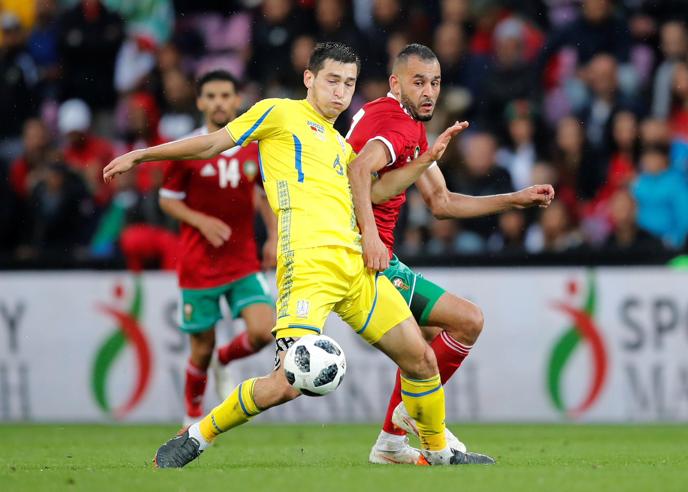 关于乌克兰力克摩洛哥，哈弗茨统治全场的信息