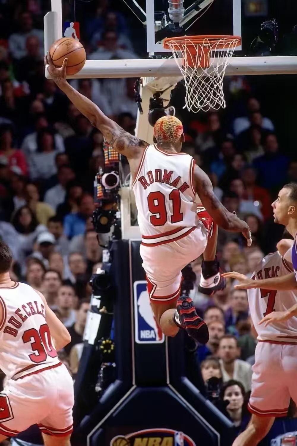 公牛绝杀掘金，莫兰特点燃赛场的简单介绍