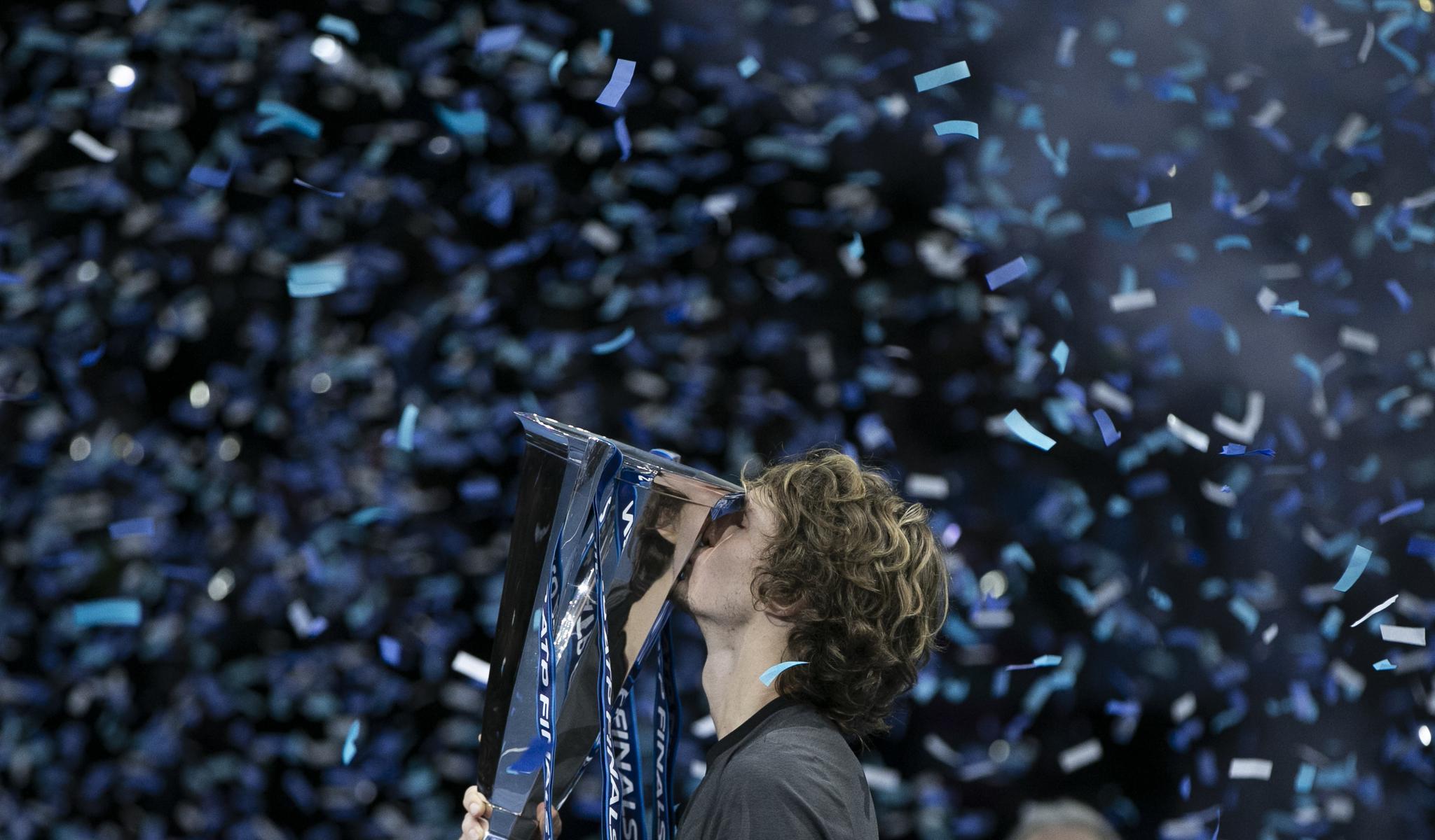 ATP总决赛绝杀联合杯，兹维列夫刷新纪录