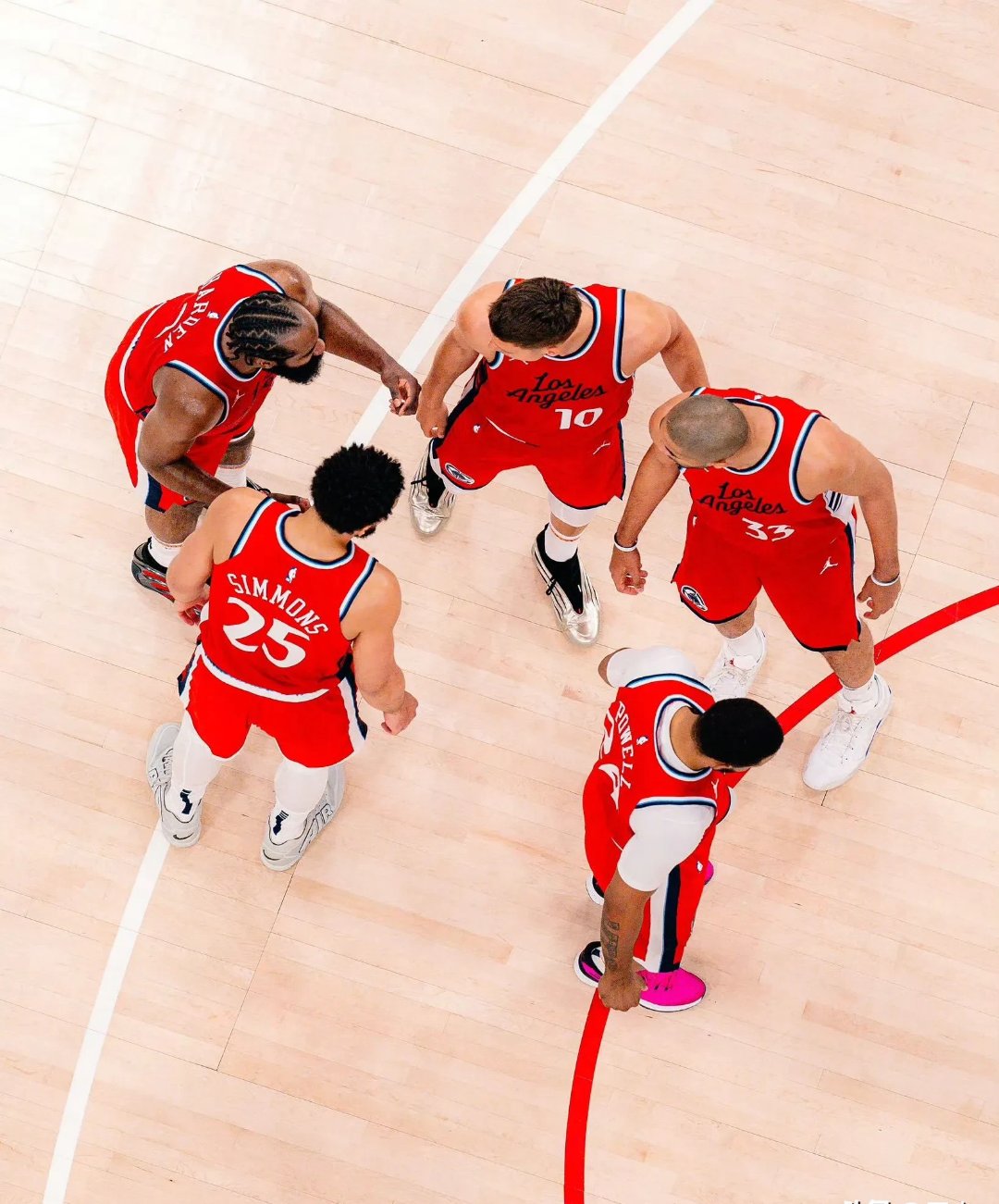 火箭队擒人,哈登连续两场三双 火箭队擒人,哈登连续两场三双