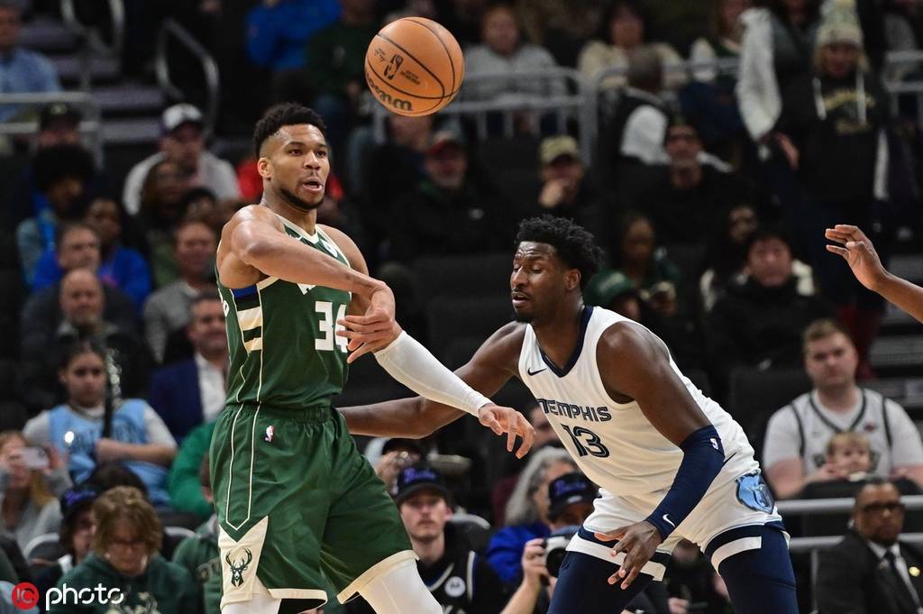 猛龙碾压灰熊，字母哥统治全场