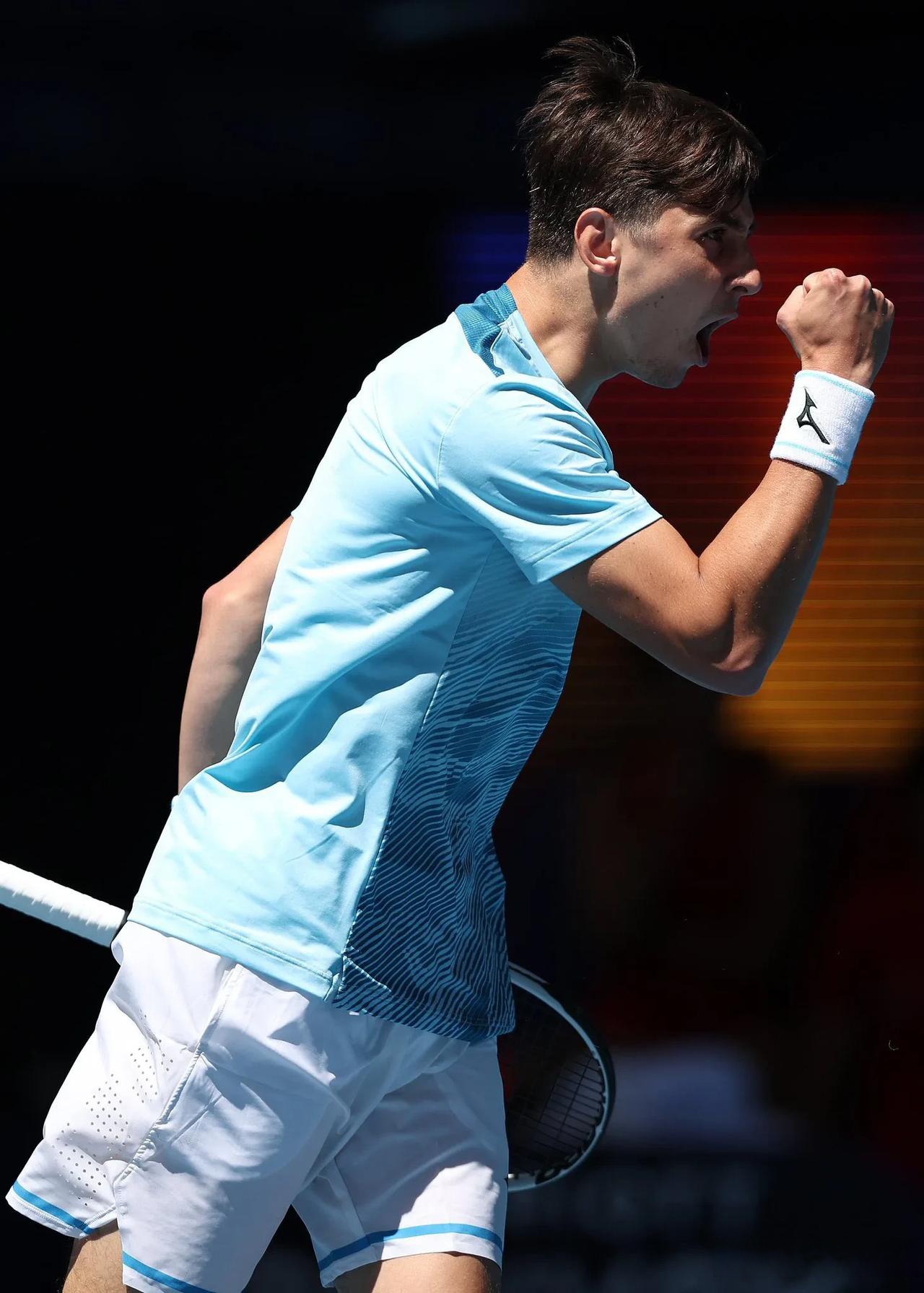 包含联合杯碾压澳网,西西帕斯扛起全队的词条 包含联合杯碾压澳网,西西帕斯扛起全队的词条