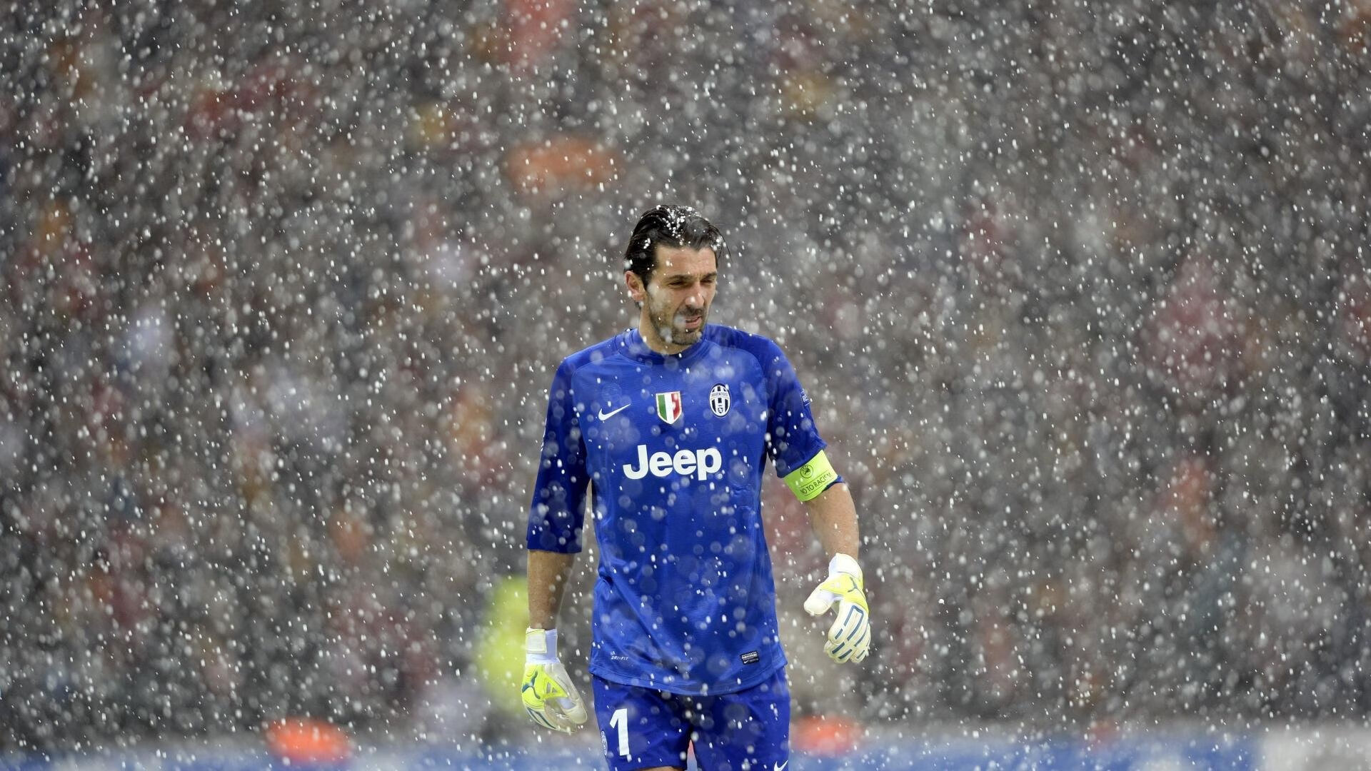 赛道与球场，西亚卡姆如何像F1冠军一样掌控比赛走势