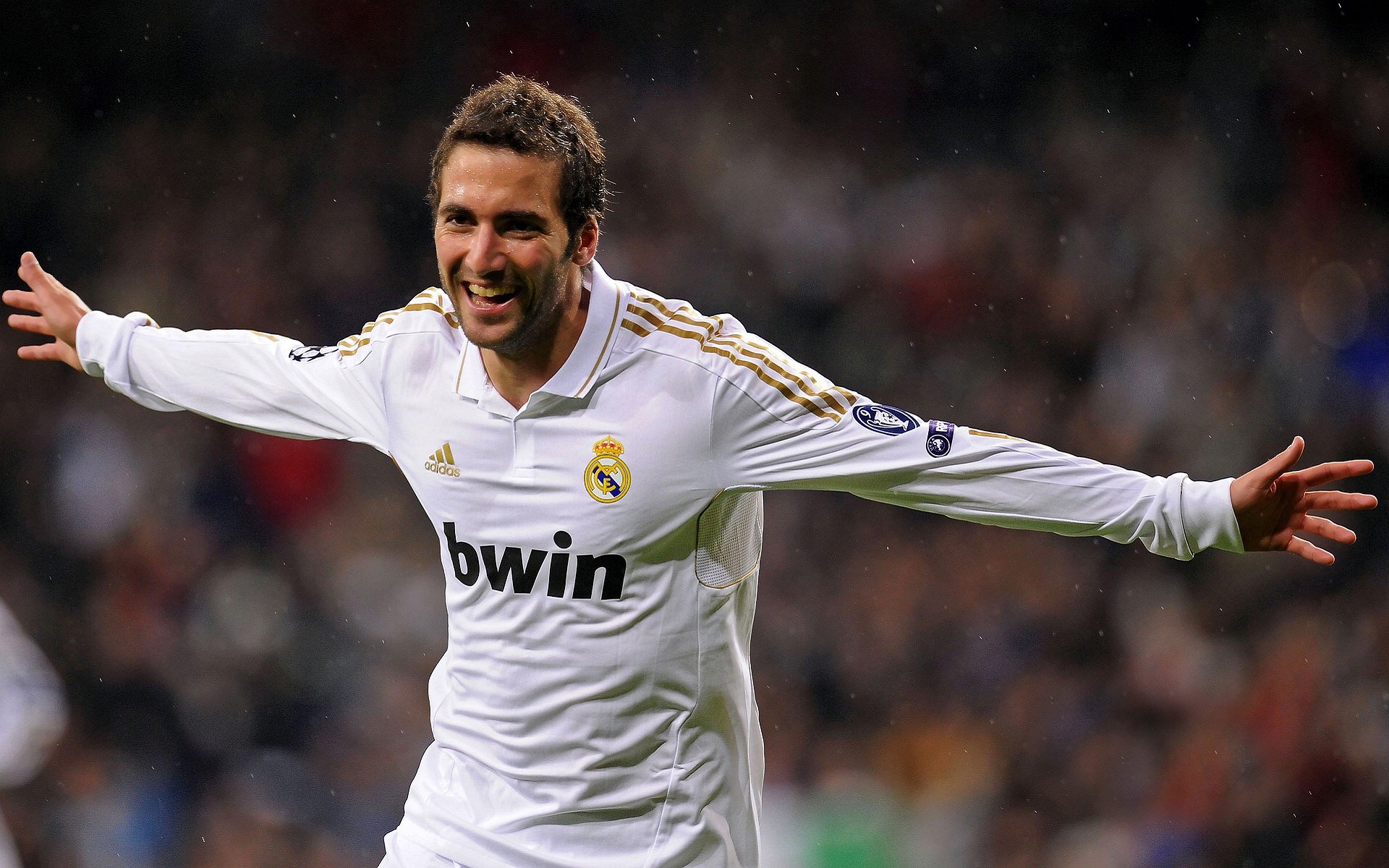 绿与黄的碰撞，当阿尔及利亚强行终结哥伦比亚，贝林厄姆如何诠释硬仗之王