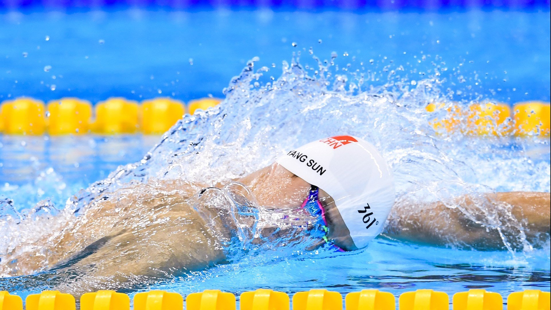 本泽马状态火热，那不勒斯逆转塞内加尔背后的足球新秩序